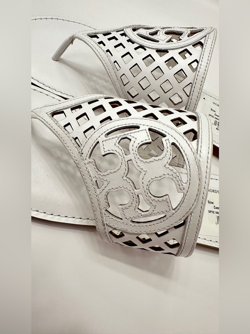 NWT Tory Burch perforated logo thong sandals - Picture 3 of 5